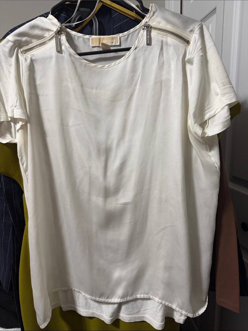 Michael Kors Ivory Short-Sleeve Zip-Shoulder Tee